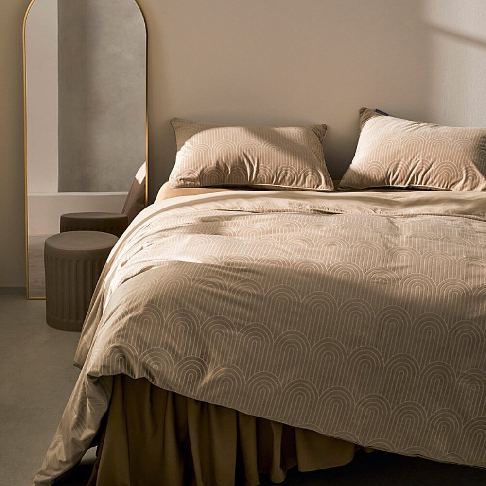 NWT Simons Retro Arches Velvet Queen Duvet Set & Shower Curtain